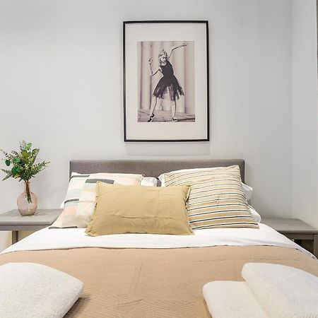 P&O Serviced Apartments Warecka Street Varsovie Extérieur photo