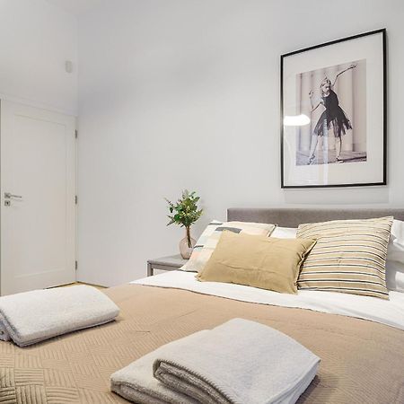 P&O Serviced Apartments Warecka Street Varsovie Extérieur photo