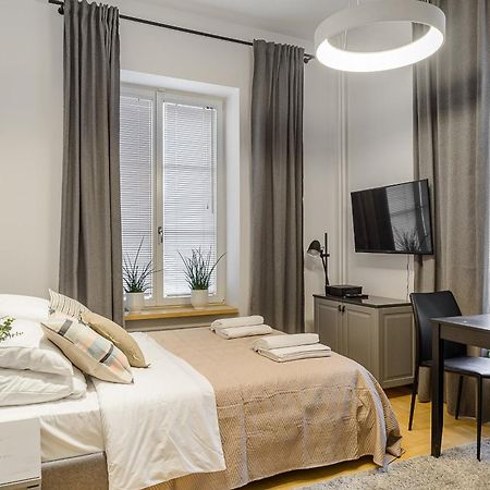 P&O Serviced Apartments Warecka Street Varsovie Extérieur photo
