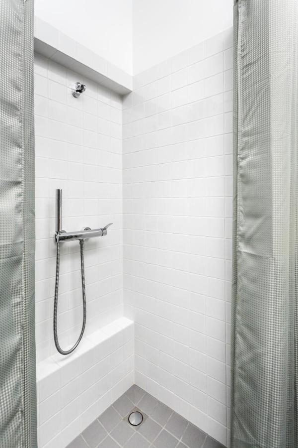P&O Serviced Apartments Warecka Street Varsovie Extérieur photo