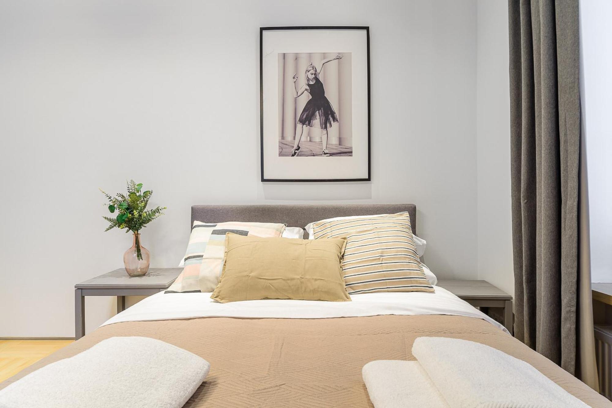P&O Serviced Apartments Warecka Street Varsovie Extérieur photo